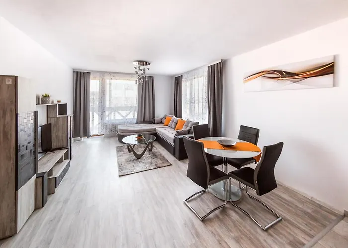 Next To Gondola Stylish And Charming *