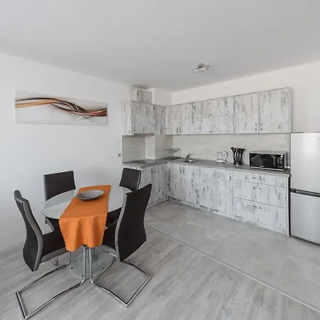 Апартамент Next To Gondola Stylish And Charming